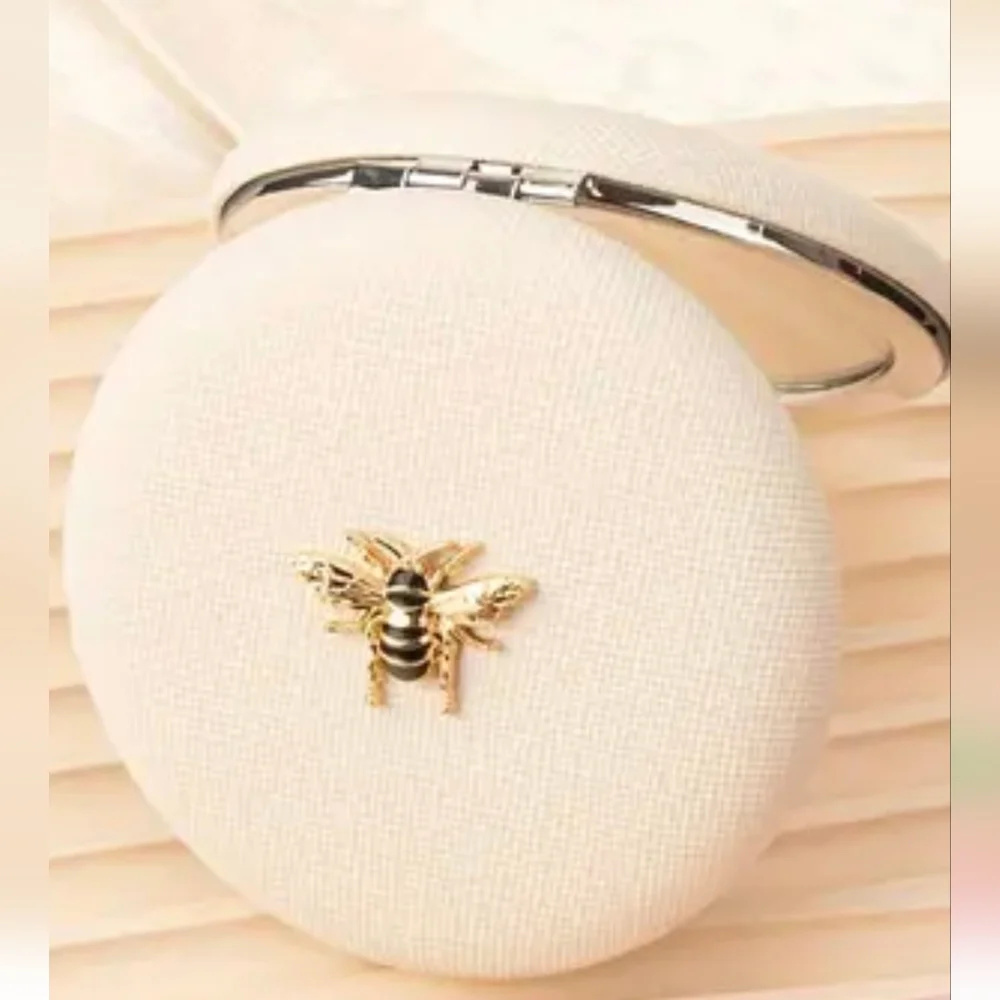 Beautiful Bee Compact Mirror NEW